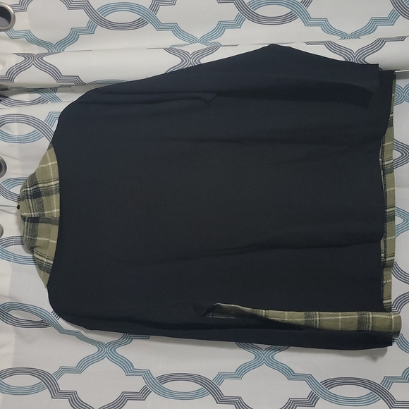 New top/ sweatshirt size L - Picture 2 of 2